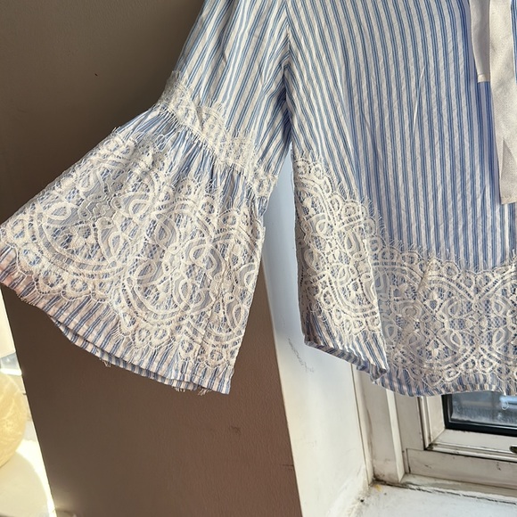 Zara size small striped blue and white shirt with with flared arms - Picture 4 of 7